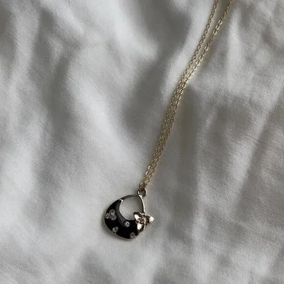 Black and silver moon necklace - Picture 2 of 3